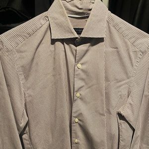 Beautiful shirt Italian style. USA Size 38S. Italian Size 48. Color white / red.